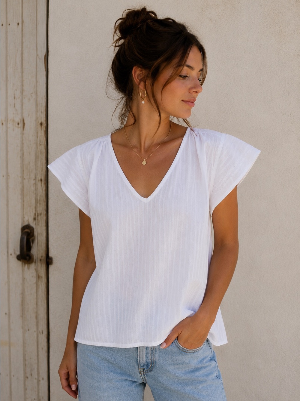 NWT Universal Thread White Textured Flutter Sleeve V-Neck Blouse XS